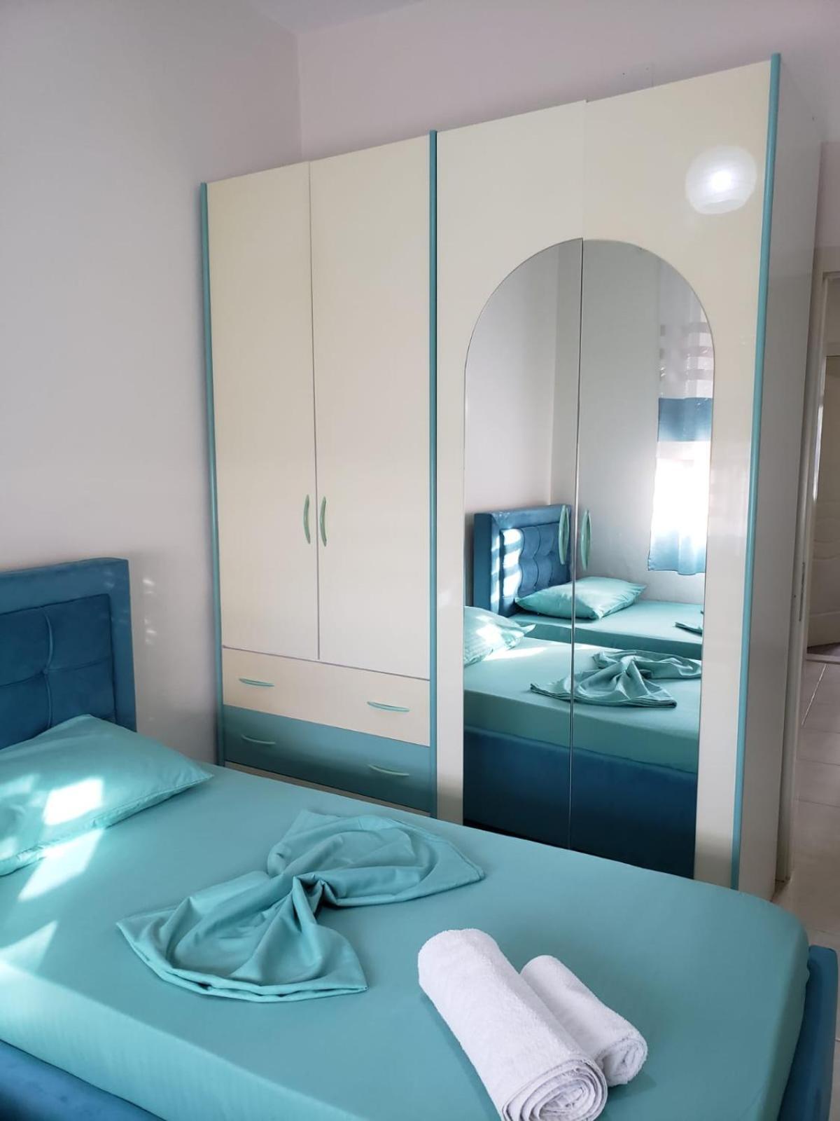 Malsi's, Private With Shared Bathroom And Kitchen Homestay szállás