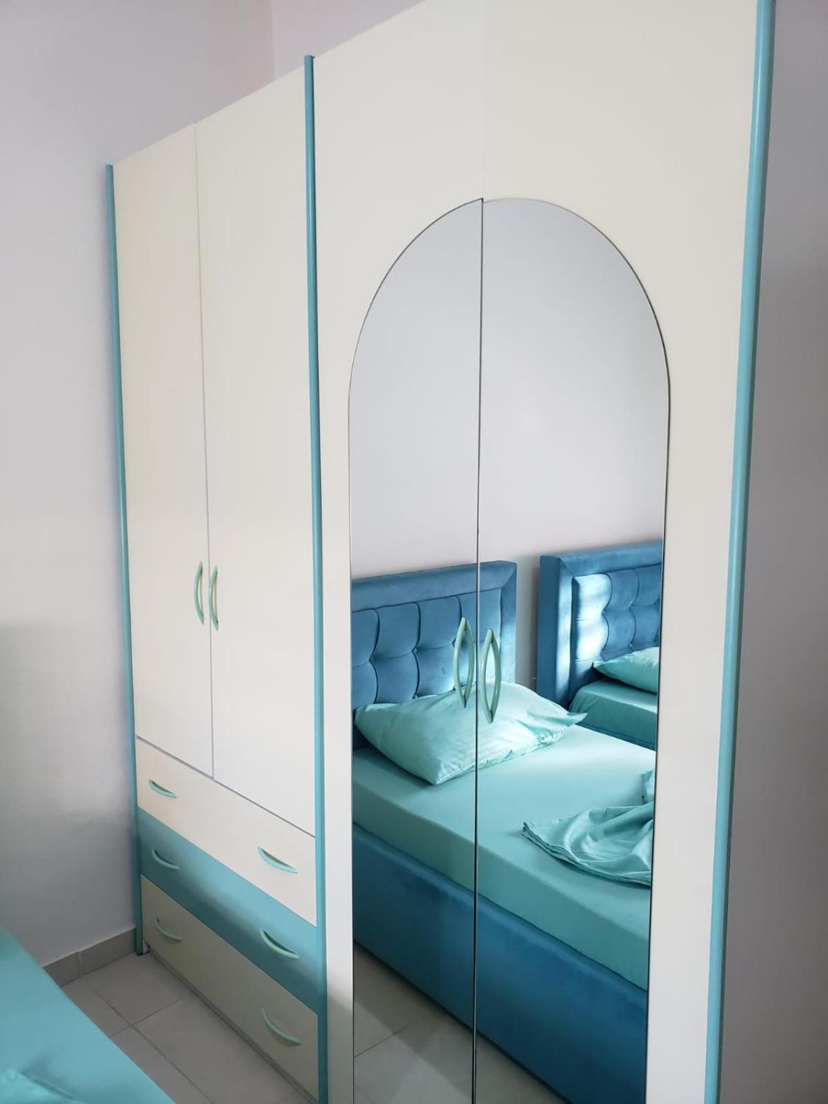 Malsi's, Private With Shared Bathroom And Kitchen Tirana